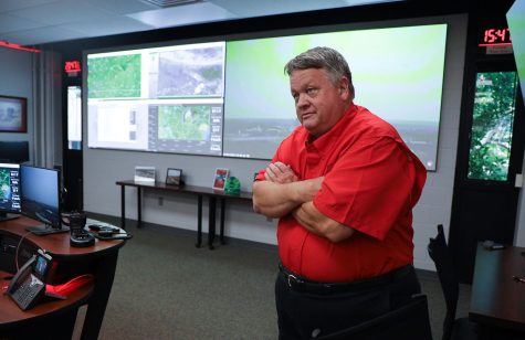 David Oliver discusses the weather program in the Disaster Science Operations Center in the Environmental Sciences and Technology building on WKU’s Campus.